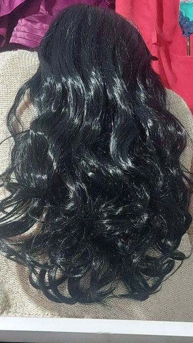 Парик искусственный.