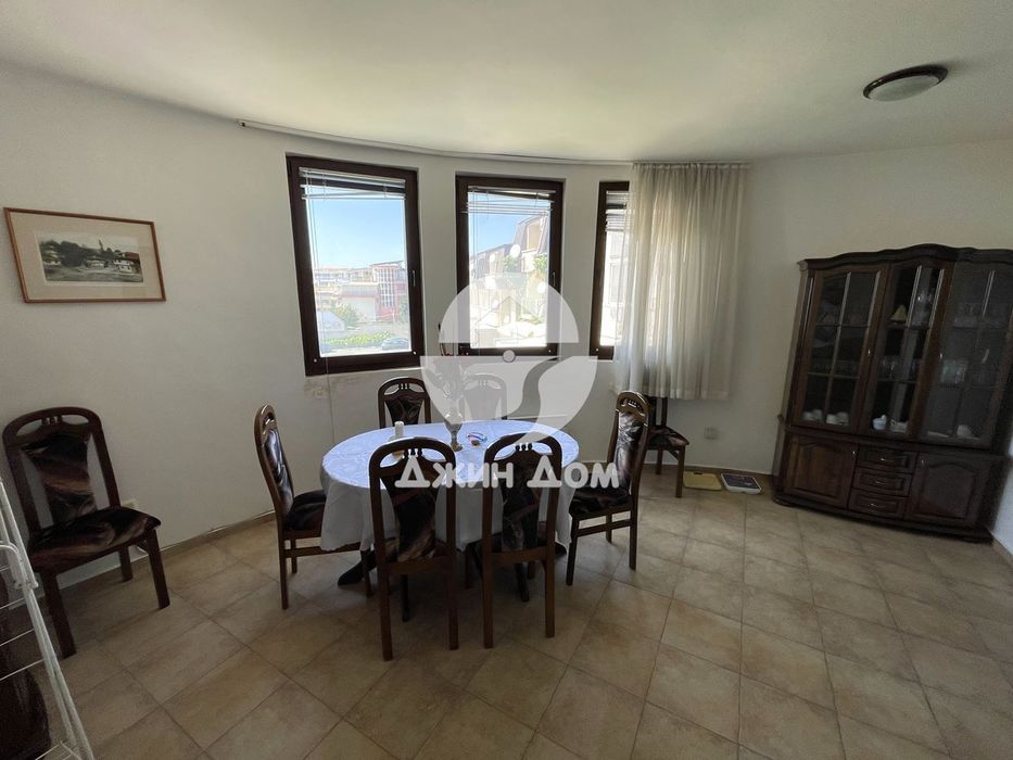 Тристаен апартамент с ГЛЕДКА МОРЕ в к-с Сън Палас, гр. Свети Влас