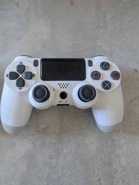 Dualshock 4 , 2 штук