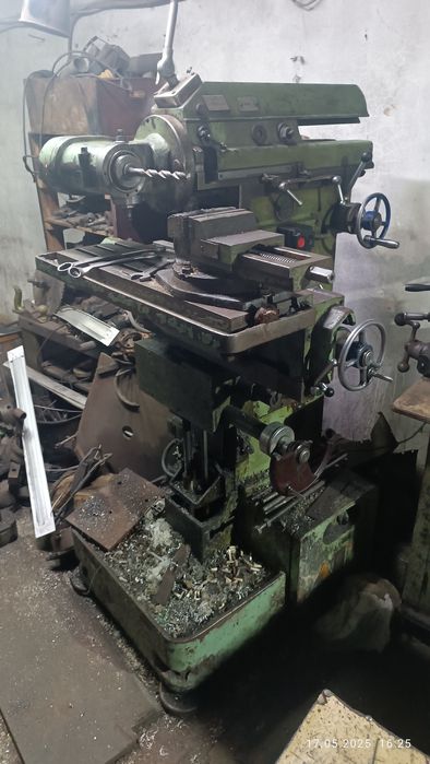 Фрезерный станок продам