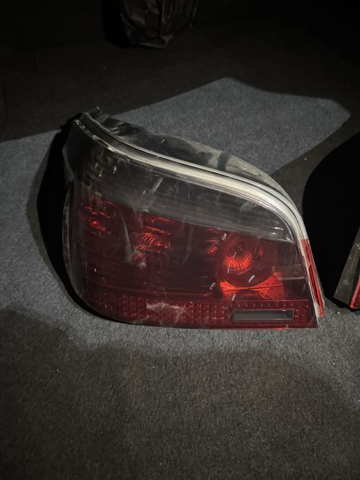 Продам задние фары бмв e60