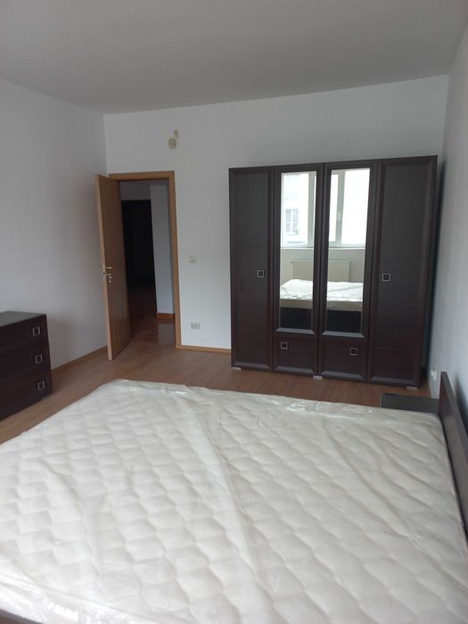 Apartament in asociatie, 2 camere, 70 mp utili, cu parcare in curte interioara, zona centrala
