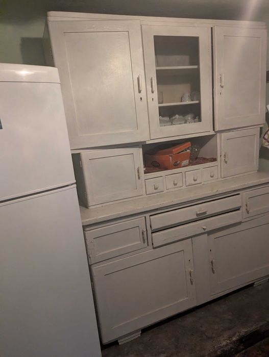 Mobila vintage bucatarie, lemn masiv, termen limuta 5 zile