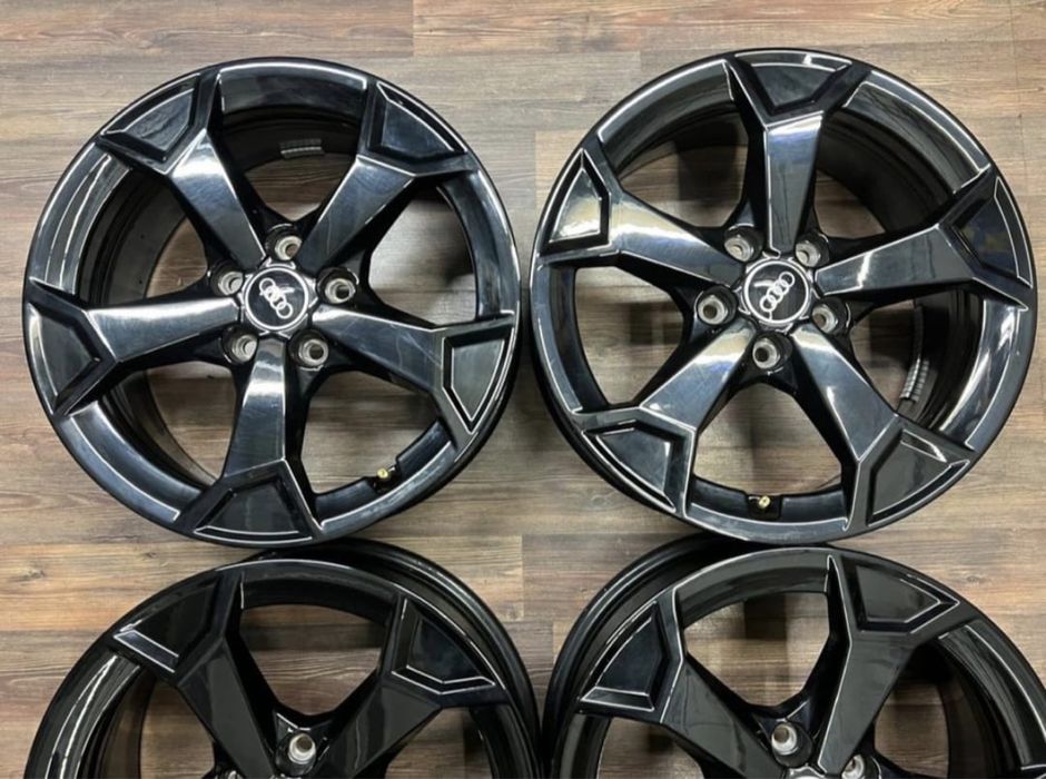 Jante originale Audi Q3/Vw Tiguan  r17 anvelope de iarnă 215 65 r17