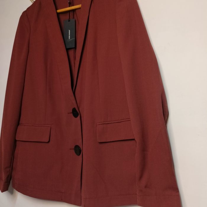 Sacou Damă Vero Moda 36, Nou cu Etichetă, Roșu-Cărămiziu Model  trend