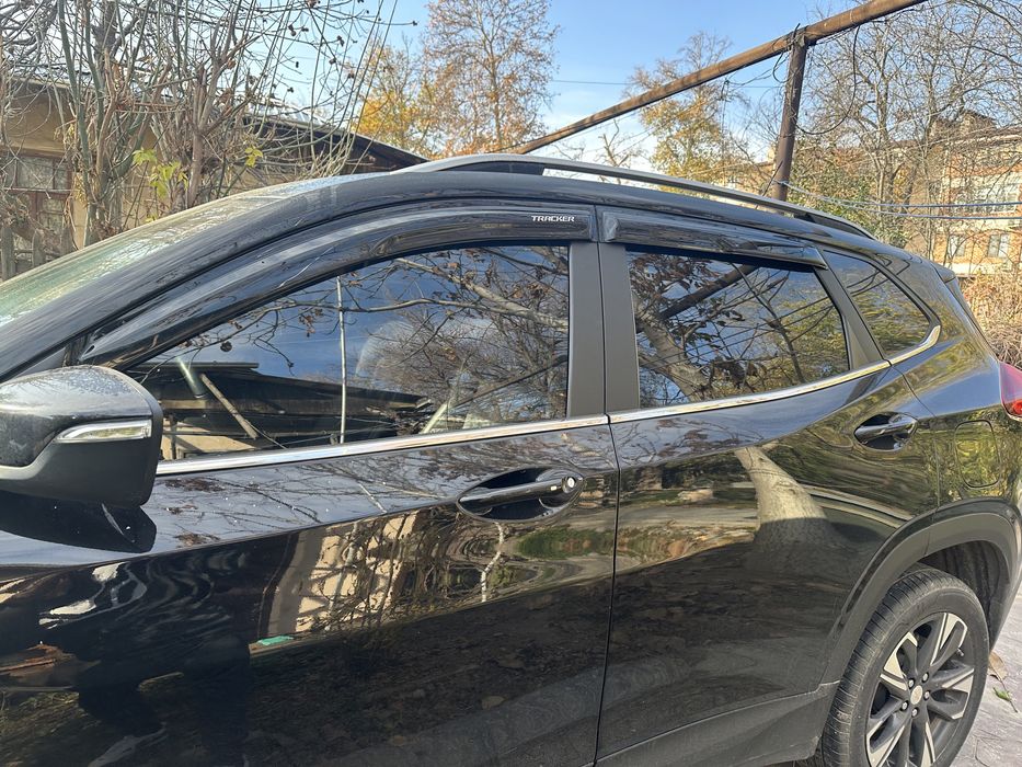 Ветровик, дефлектор окон Tracker 2. Оптом.