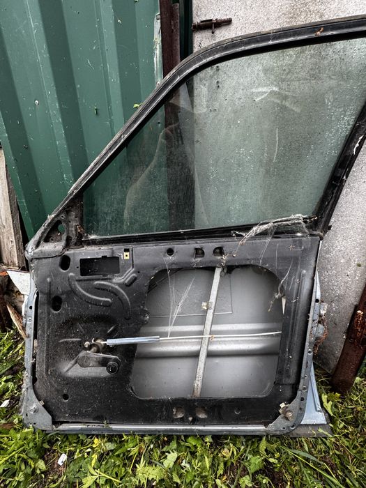 Двери audi 100 c3