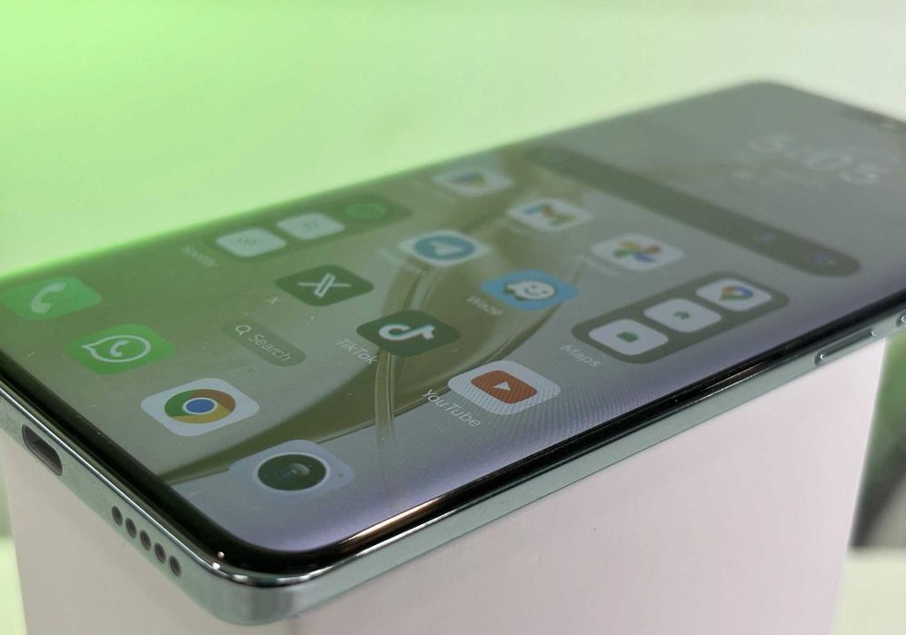 ЧИСТО НОВ - Honor 200 Pro - 512/12 GB - Изгодно + ПОДАРЪК