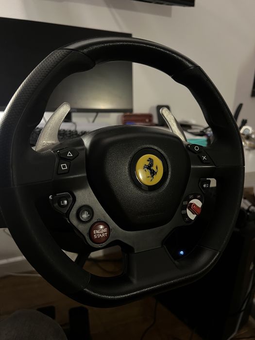Volan și Pedale Thrustmaster T80 Ferrari 488 GTB Edition - PC / PS4 / PS5