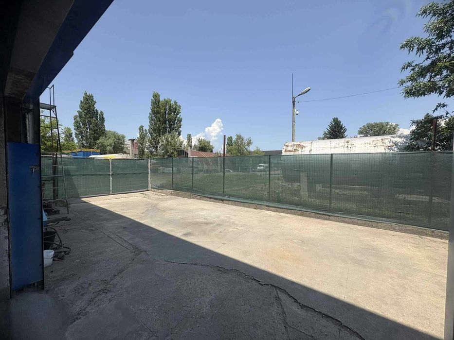 Дава се под наем Промишлена сграда в София, Военна рампа - 500 кв.м за 3500 € - Снимка #5