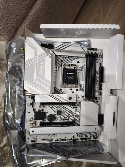 ASRock X870 PRO RS WiFi