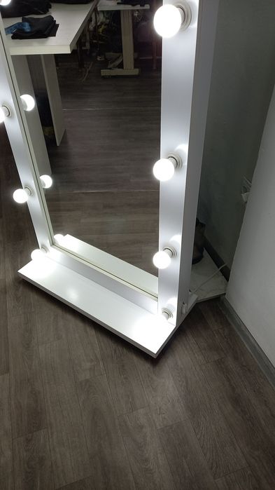 Rasiya oyna qoyulgsn patsvetks