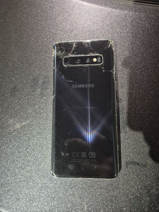 Самсунг с10 продам срочно