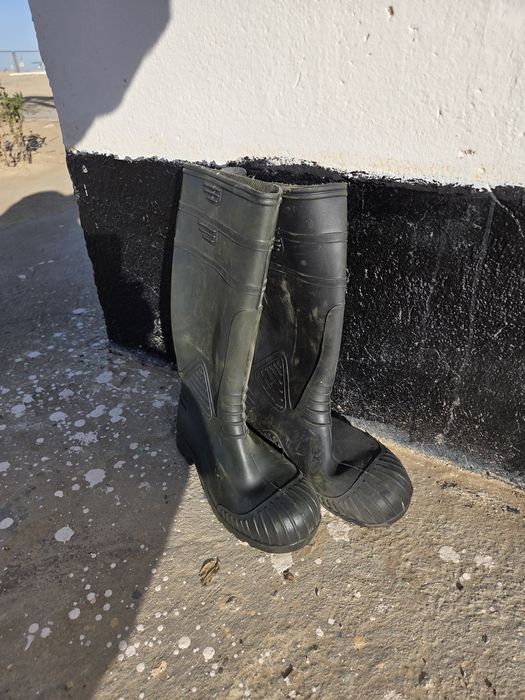 Сопоги продам новые