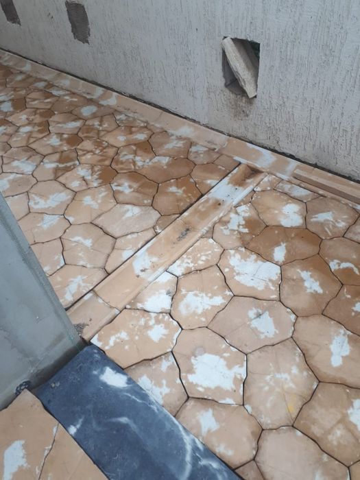 Продам качественную брущтку
