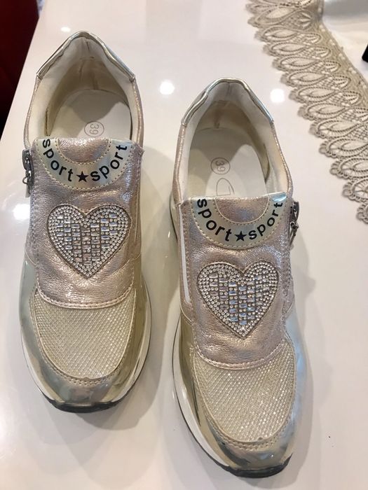 Дамски маратонки