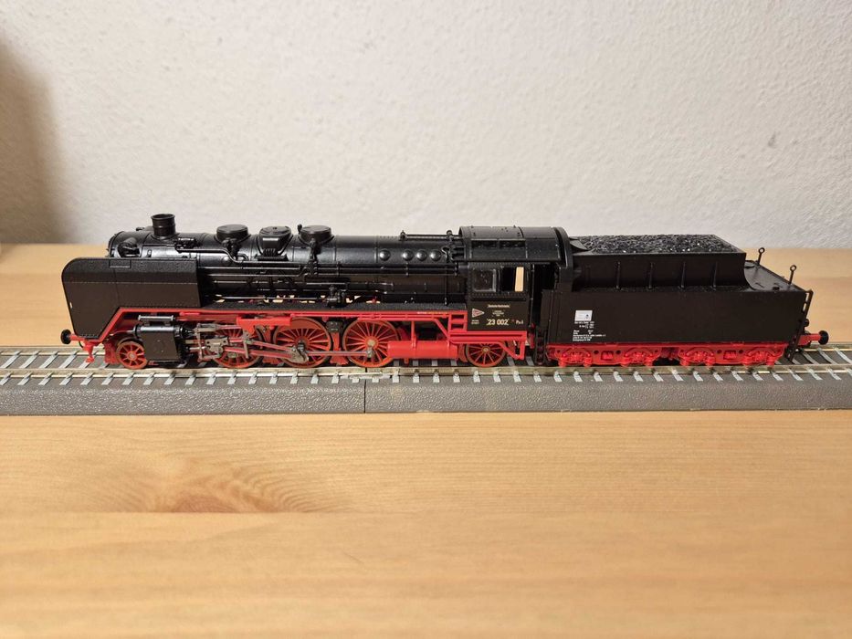 Locomotiva cu aburi BR 23 , Tillig 02100, scara TT