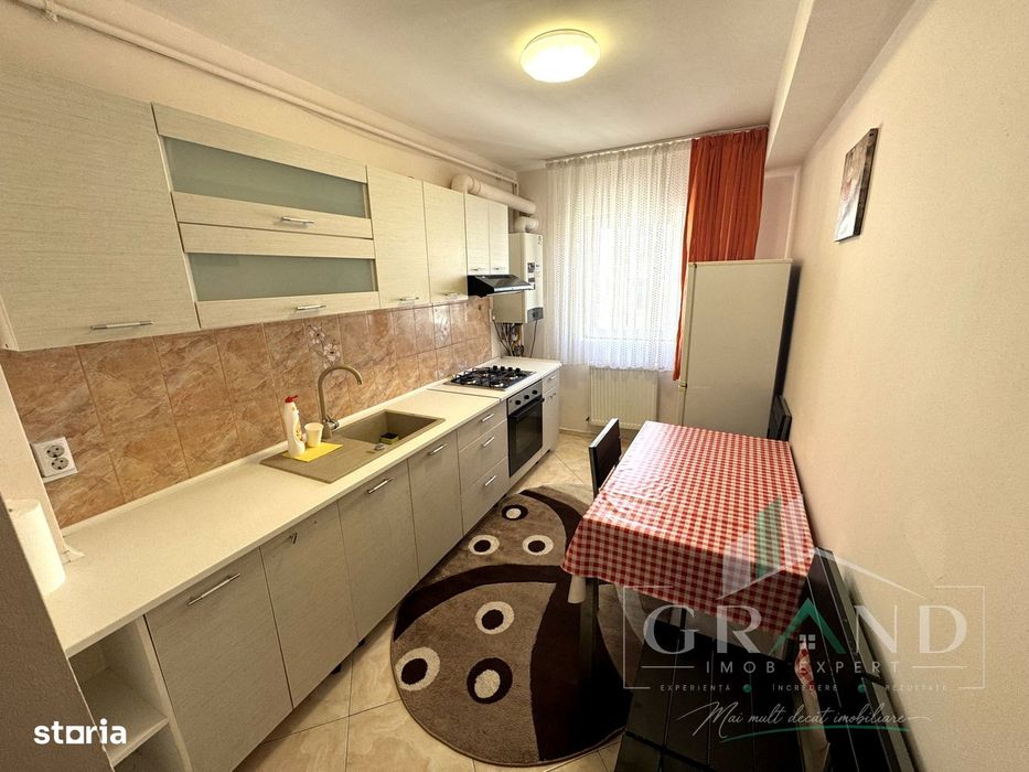 2 Camere Decomandat | 50 Mp+Balcon | Parcare | Zona Florilor–Florest