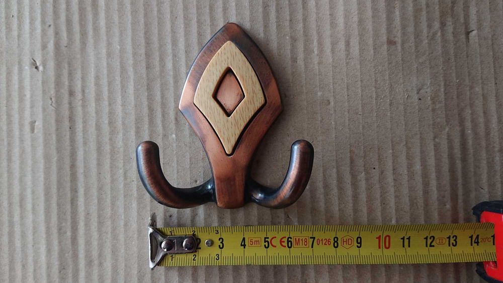 Стара и нови закачалки .