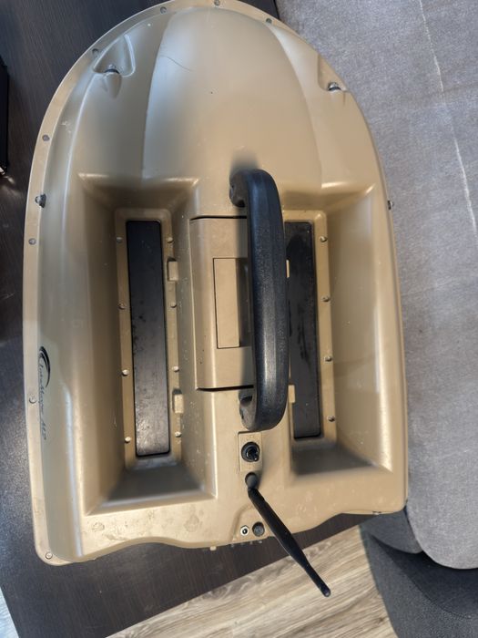 Лодка за захранка lake master m2