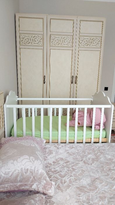 Спальный гарнитур