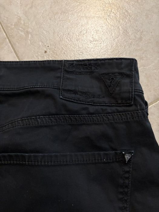 Черен панталон Guess