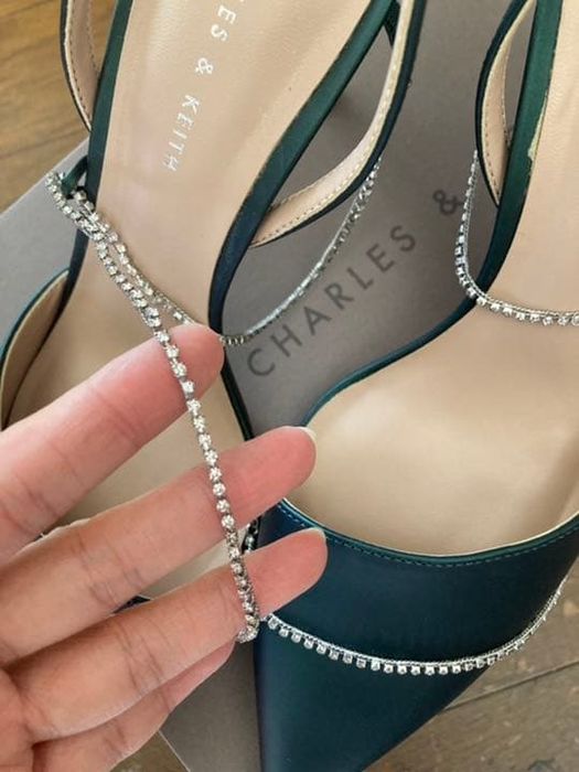 Красивое платье от Massimo dutti