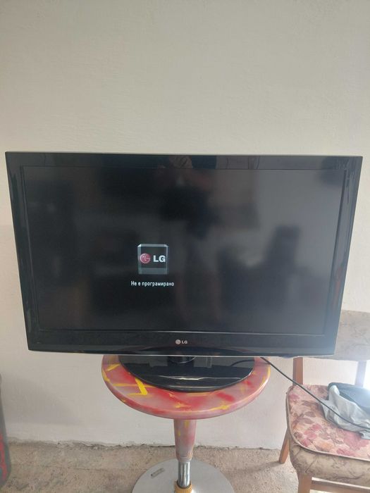 Телевизор LG 42 инча