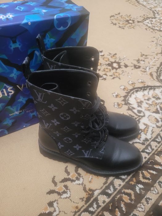 Обувь. Кожанная,