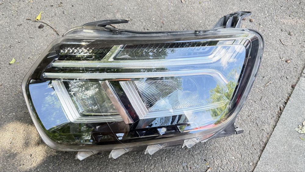 Far stanga duster 2021-2024 led