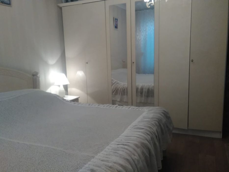 Продам спальный гарнитур