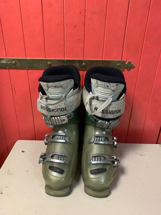 Clapari ski schi Rossignol Exalt 240 marime EUR:37 Mondo:24.0 Flex:50 last:104