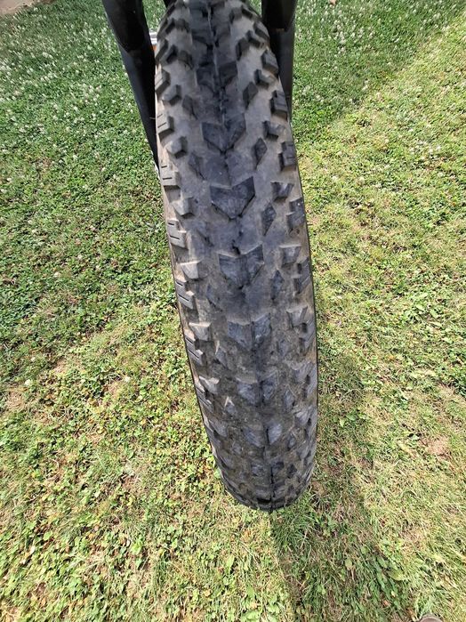 Bicicletă Fatbike VELORS aproape nouă