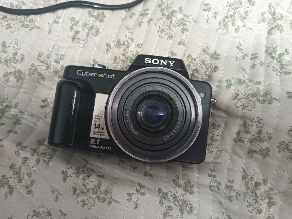Оригинал камера Sony cyber-shot 8.1