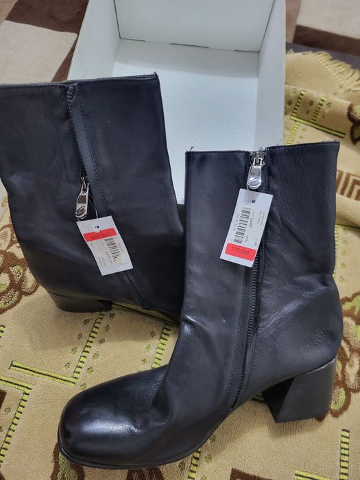 Vând cizme damă din piele marimea 40.