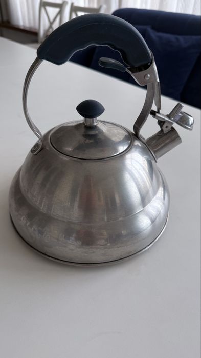 Чайник со свистком от фирмы Autumn Berghome