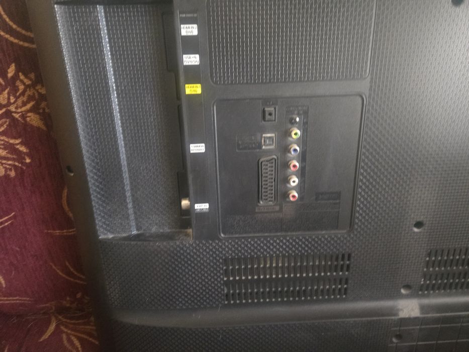 Продавам телевизор Самсунг 40'