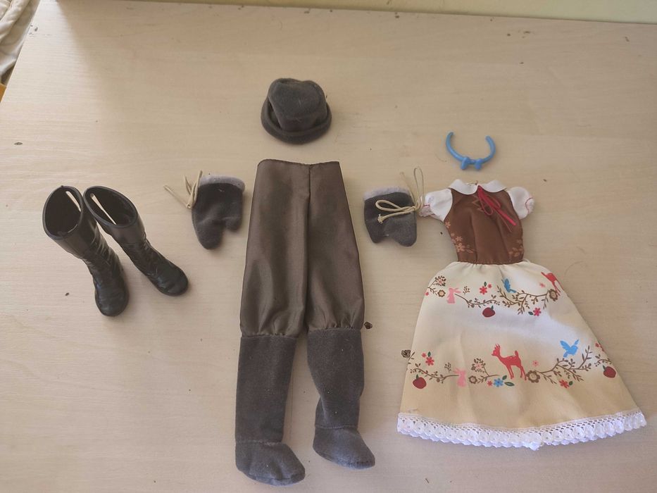 Различни фигури, играчки