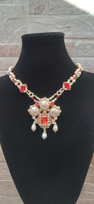 Ръчно изработено колие Венеция с цвят Light Siam