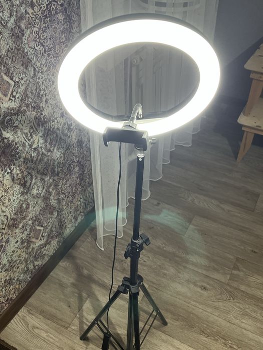 кольцевая лампа напольная