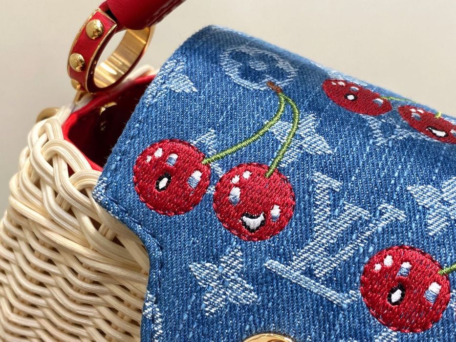 Louis vuitton чанта