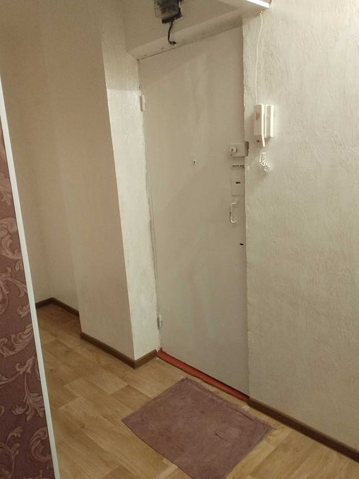 1 комнатная продам, срочно