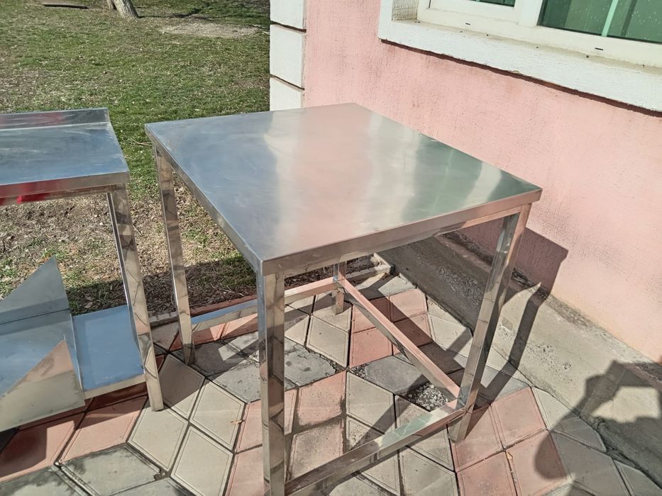 Кухонные столы и мойка