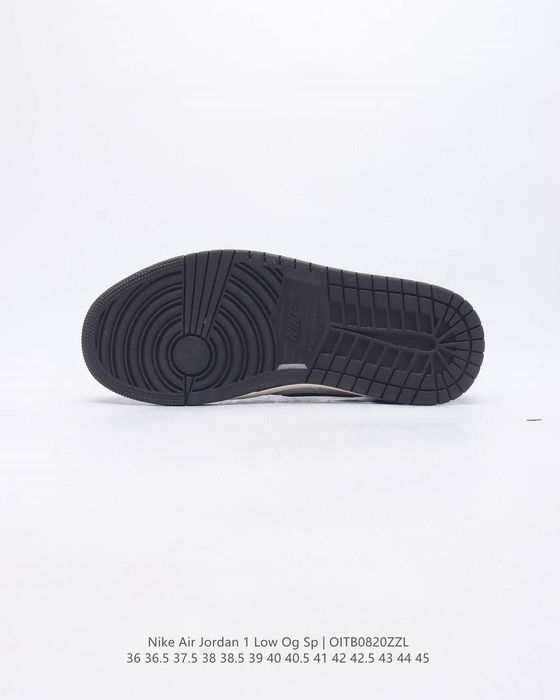 Air Jordan 1 low Og В НАЛИЧИИ 
Люкс качество
С коробкой и документом