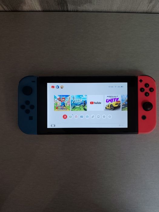 Приставка Nintendo switch