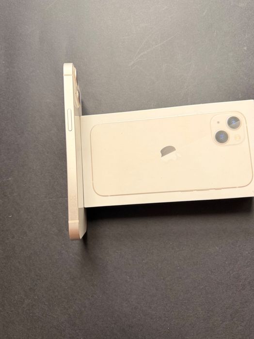 iPhone 13- запазен, с кутия