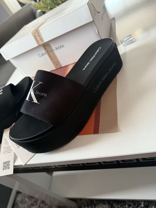 Calvin Klein Jeans чехли