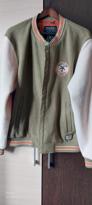 Продам кофту новую