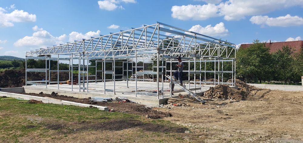 Vand structura metalica completa 16x15 invelita cu panouri sandwich