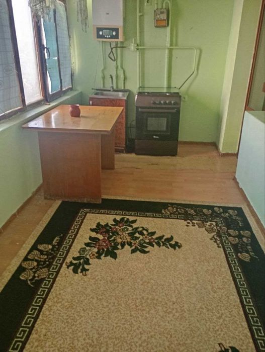 Квартира узоқ муддатга оилага ижарага берилади